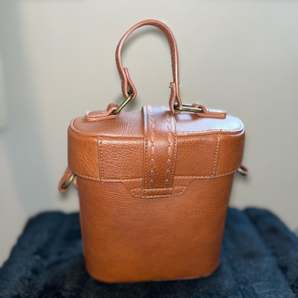 Universal Thread Tan Mini Bag - Picture 2 of 4